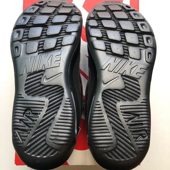 Nike Air Max Oketo Shoes Black - Picture 4 of 8